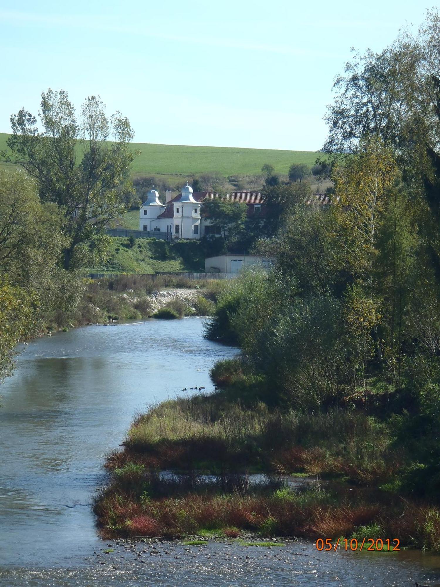 Hotel Kastiel Biela Dama A Cierny Rytier à Krompachy Extérieur photo