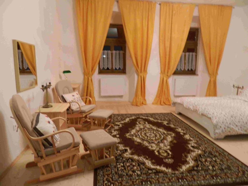 Hotel Kastiel Biela Dama A Cierny Rytier à Krompachy Chambre photo