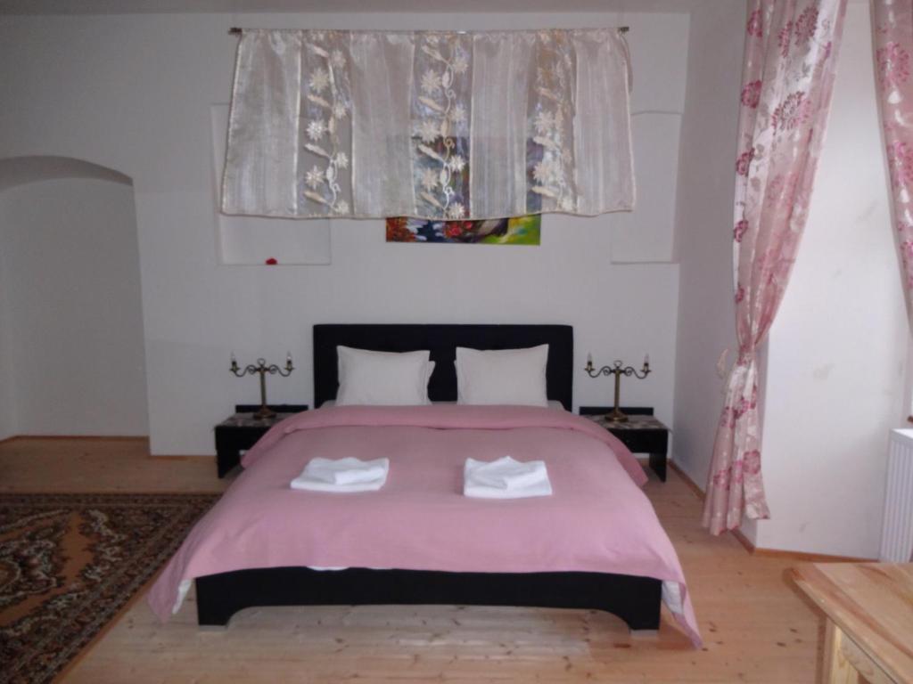 Hotel Kastiel Biela Dama A Cierny Rytier à Krompachy Chambre photo